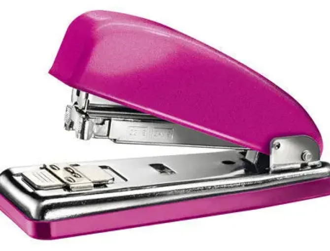 ESSELTE GRAPADORA PETRUS 226 FUCSIA METALIZ. 626510 MAK040731