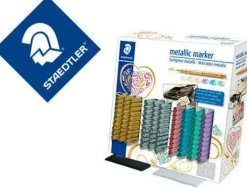 STAEDTLER METALLIC PEN EXPOSITOR DE 100 MARCADORES - TRAZO 1.2MM - TINTA BASE DE AGUA - COLORES SURTIDOS